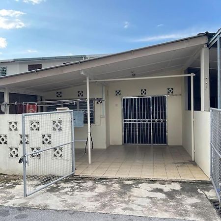 City #2Storey Landed #4Bedrooms Kuching Exterior foto